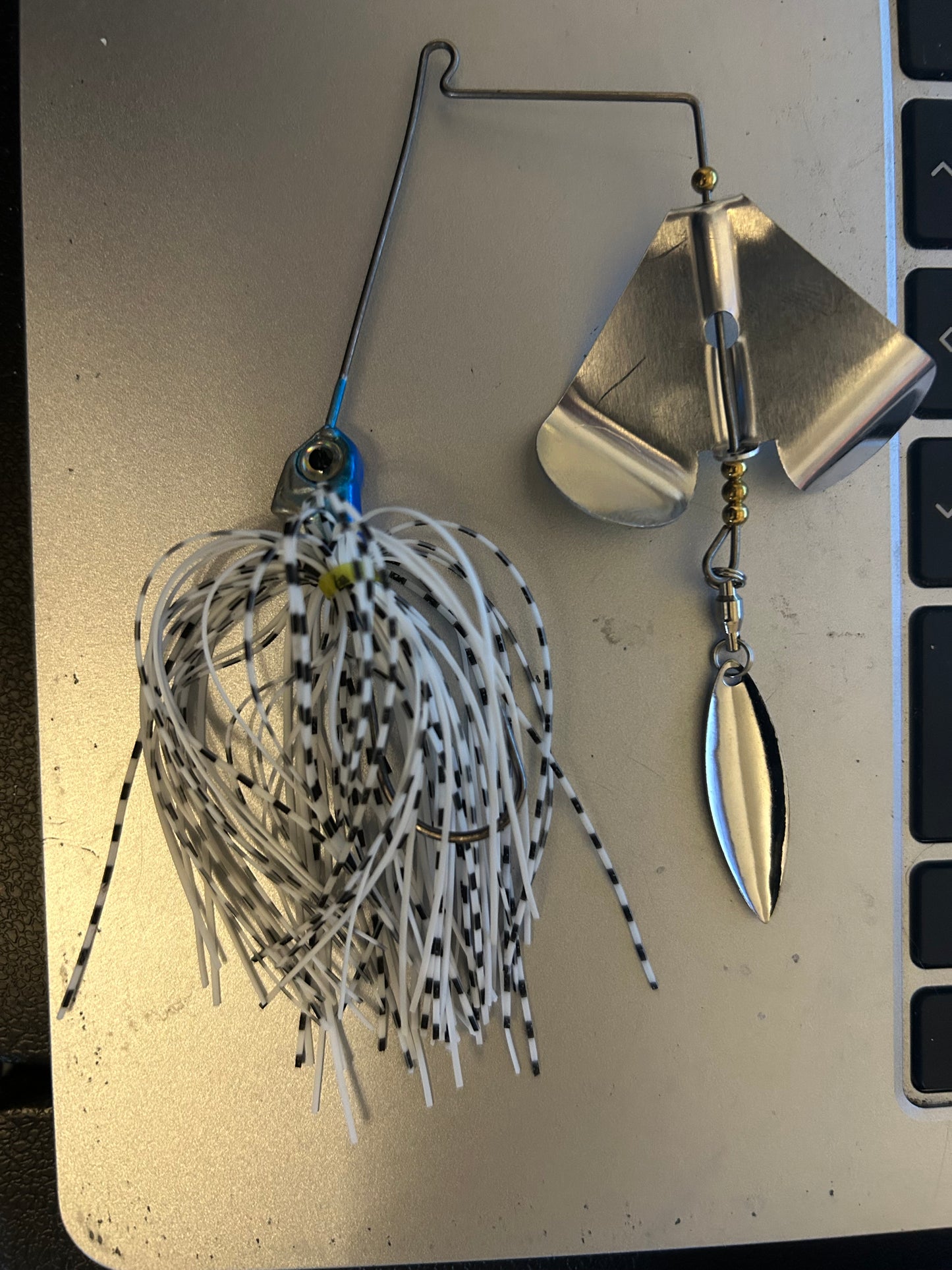 Shad Tail Buzzer